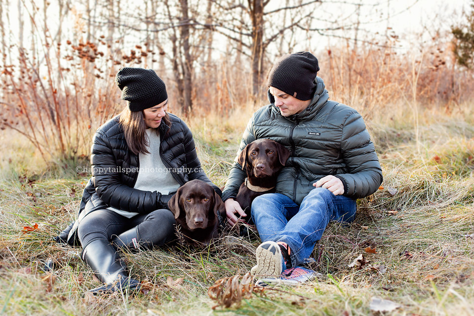 Outdoor family photography with dogs at Kerncliff Park.